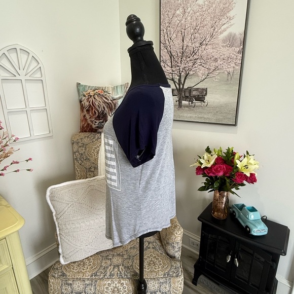 Free Kisses Gray and Blue Tank Top - Picture 6 of 6